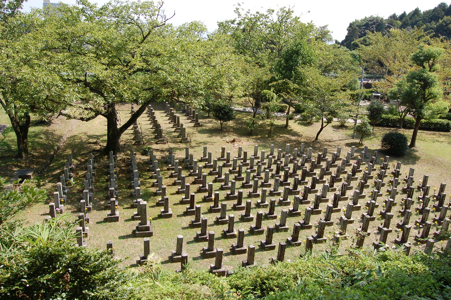 大津旧陸軍墓地　エリアＥとエリアＦ