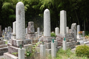 弘川霊苑にある日露戦争の墓碑