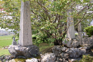 二つの日露戦争の墓碑＠和邇北浜