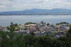 千野の展望台から琵琶湖を見下ろす